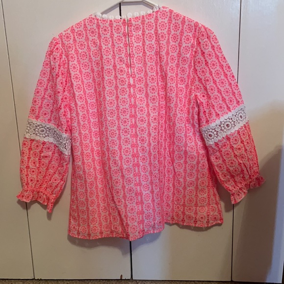 COPY - Lilly Pulitzer Top - Picture 4 of 11